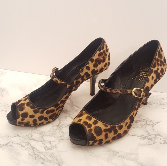 Vince Camuto Shoes - Vince camuto peep toed heels